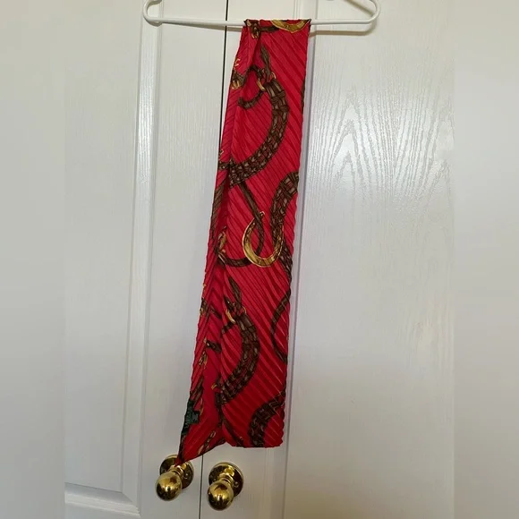 Ralph Lauren Hot Pink Chain-Print Pleated Scarf - Picture 2 of 6